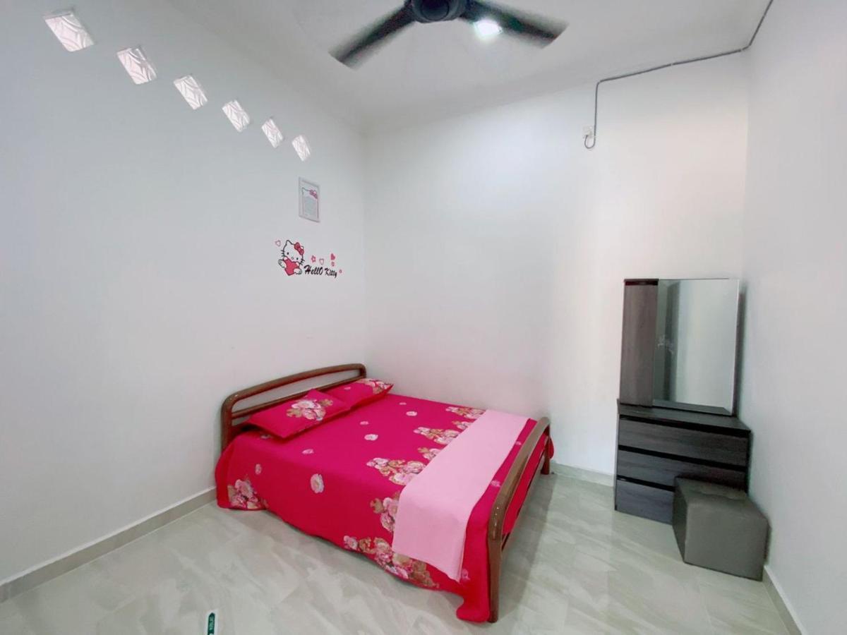 Hellokitty House - Unit 1 Kuala Terengganu