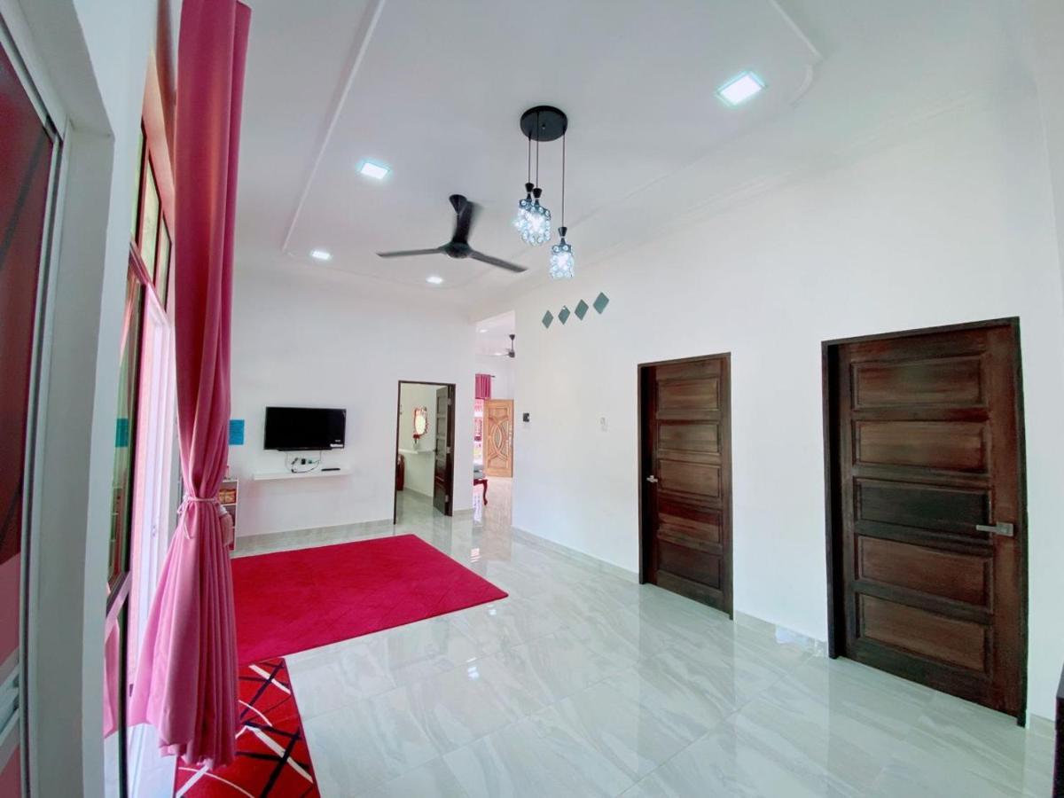 Hellokitty House - Unit 1 * Kuala Terengganu